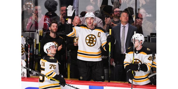 Zdeno Chára beschließt, zu den Boston Bruins zurückzukehren, um Neuigkeiten über seinen Ruhestand bekannt zu geben